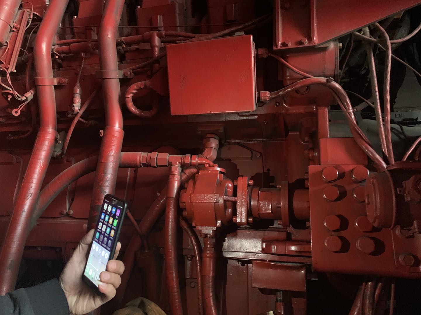 西方1500、1800臺上發(fā)動機液壓啟動馬達總成